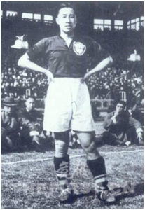 MOSAICO III-17-18 1952 - Desafio de Futebol Lee Wai Tong